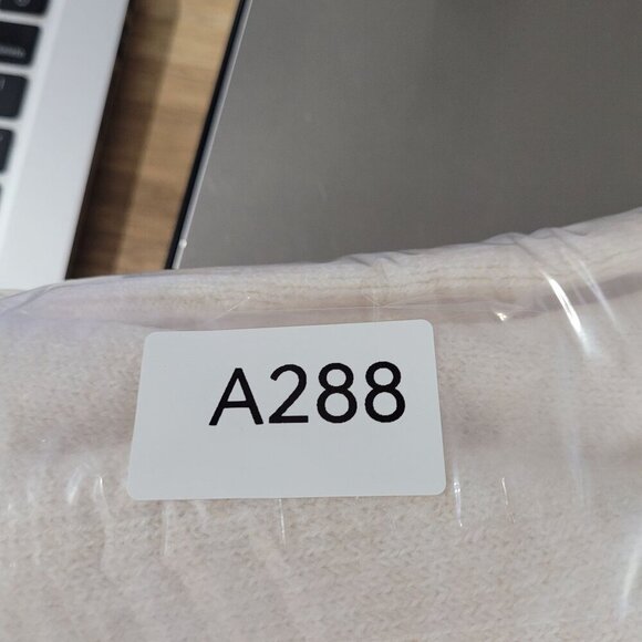 NEW Legendary Outfitters Soft Cozy Women's L Crewneck Sweater - Picture 7 of 7